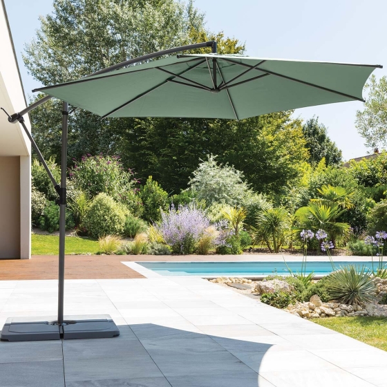 Parasol déporté rond Manoa Vert olive & Gris quartz